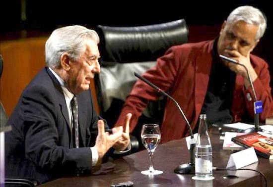 JUAN CRUZ. Encuentros con Mario Vargas Llosa (Ediciones Deliberar)