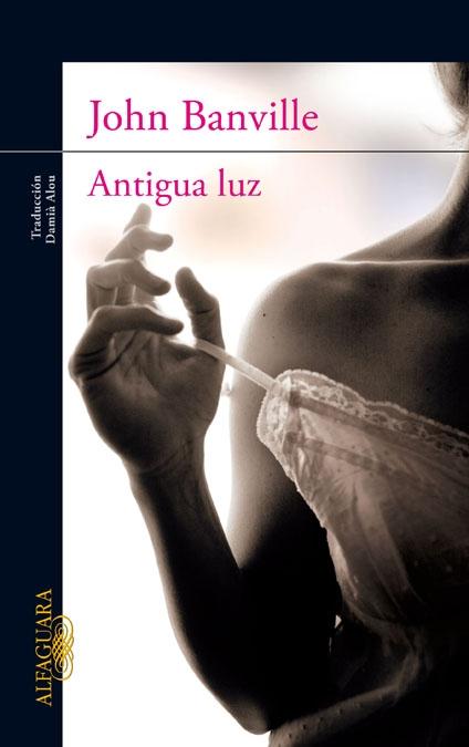 Antigua Luz "Precio Especial "50 Años Alfaguara"". 