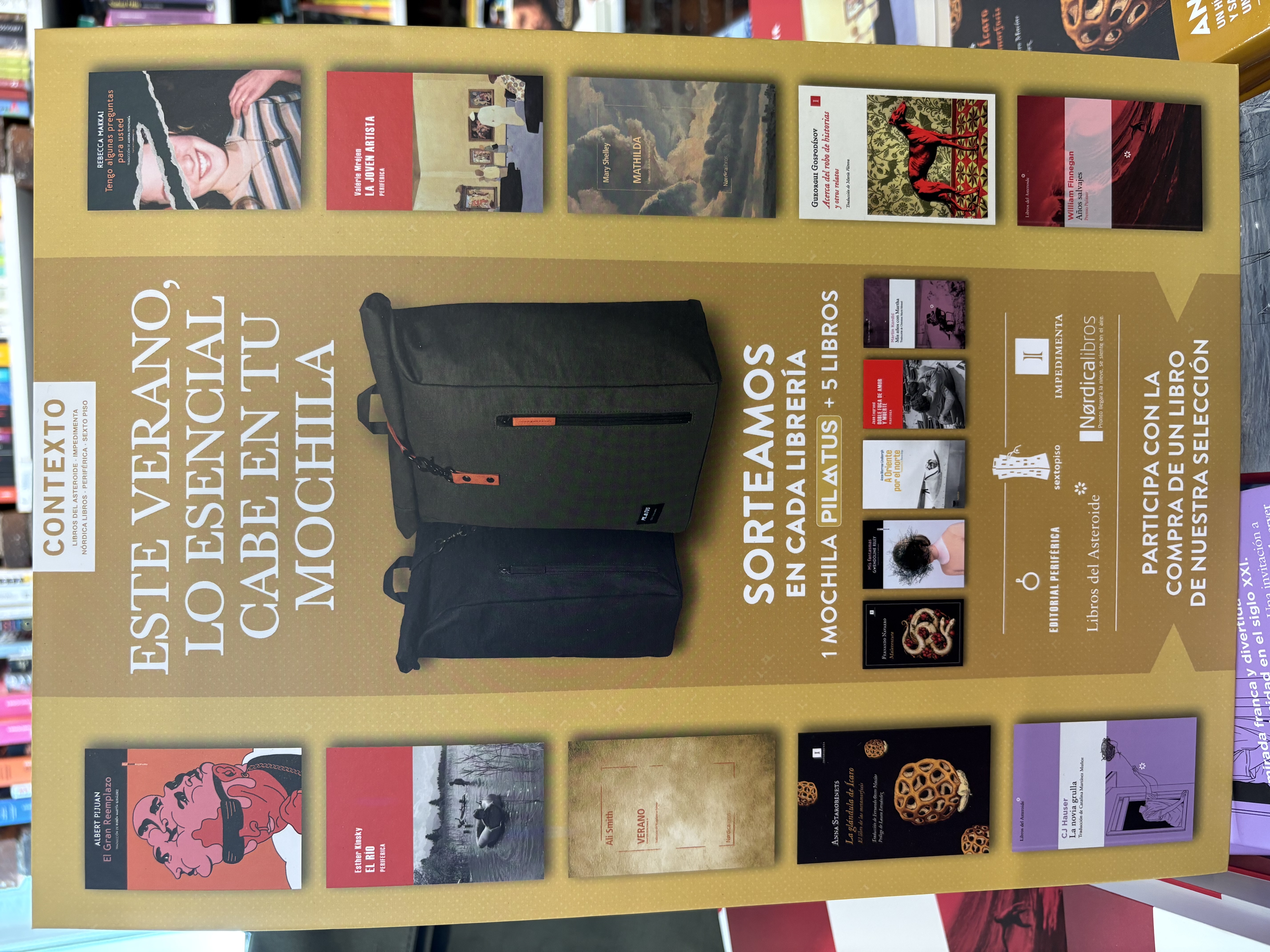 Llévate una mochila cargada de libros con Contexto