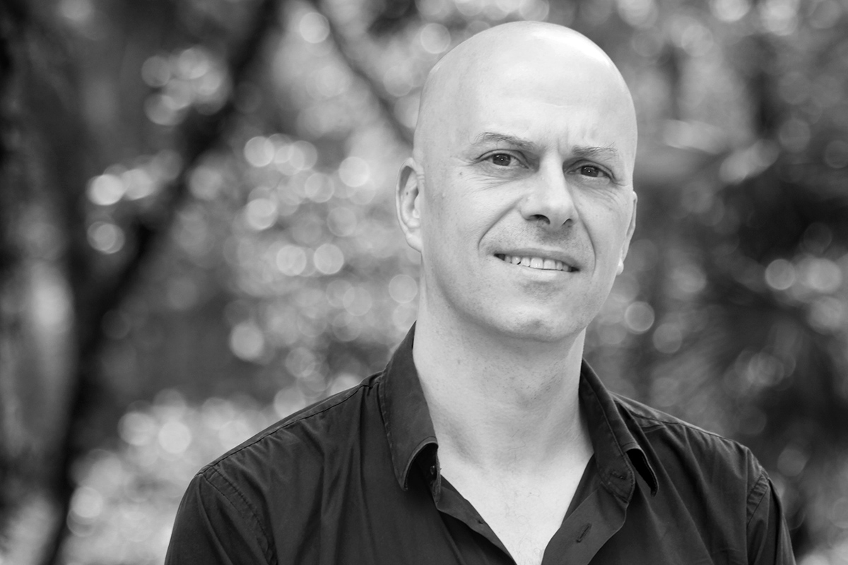 DANIEL TUBAU. El arte del engaño (Ariel)