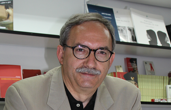 Manuel Rico. "Fugitiva Ciudad" (Hiperión)