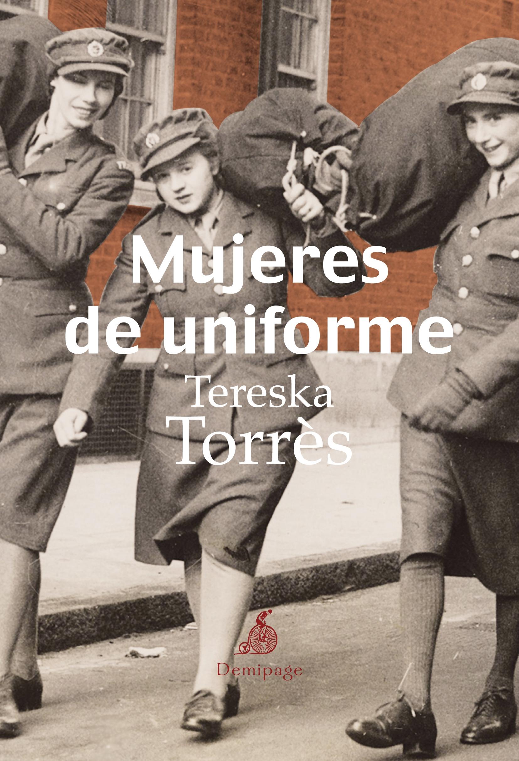 Mujeres de uniforme