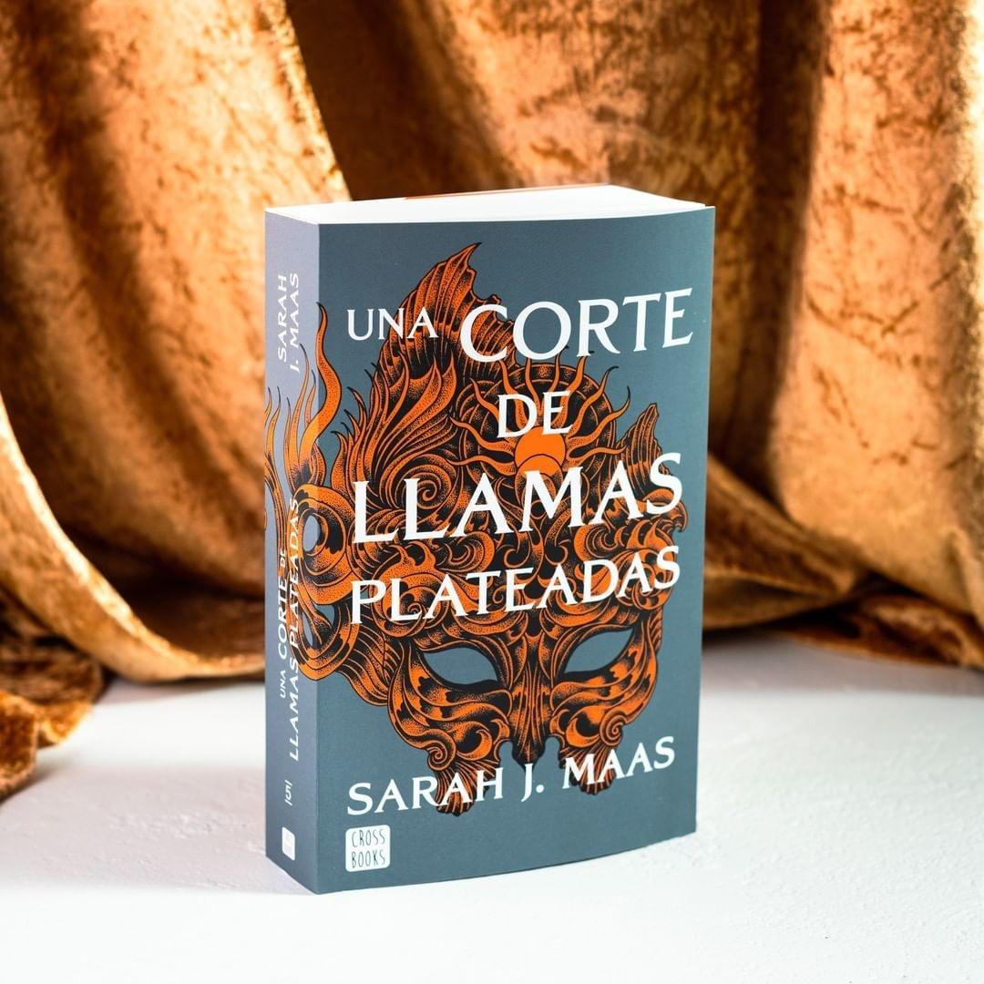 Una Corte de Llamas Plateadas